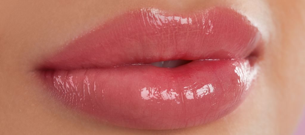 Fylligare läppar på ett kick – Upptäck fördelarna med fillers!